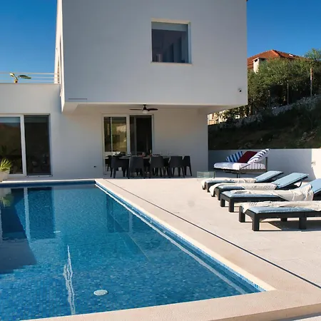 Campagna 트로기르