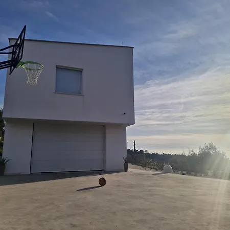 Campagna Villa *